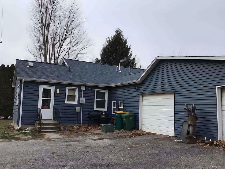2nd image of 306 Oak St