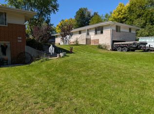 2936 Sunnyside Dr, Rockford, IL 61114