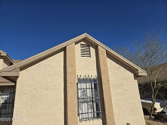 3rd image of 7089 S Camino Libertad