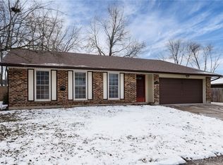 5040 Bluffview Dr, Dayton, OH 45424