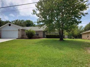 2751 Augustus Rd, Navarre, FL 32566