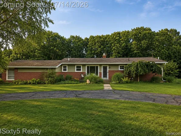 9251 Tonneberger Dr, Tecumseh, MI 49286