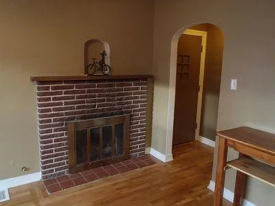 411 E Espanola Street — Photo 4