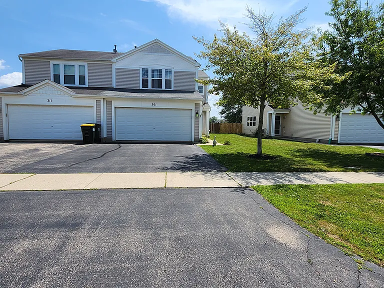 301 Wedgewood Cir #301 — Photo 34