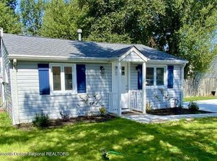 75 Adriatic Ave, Waretown, NJ 08758