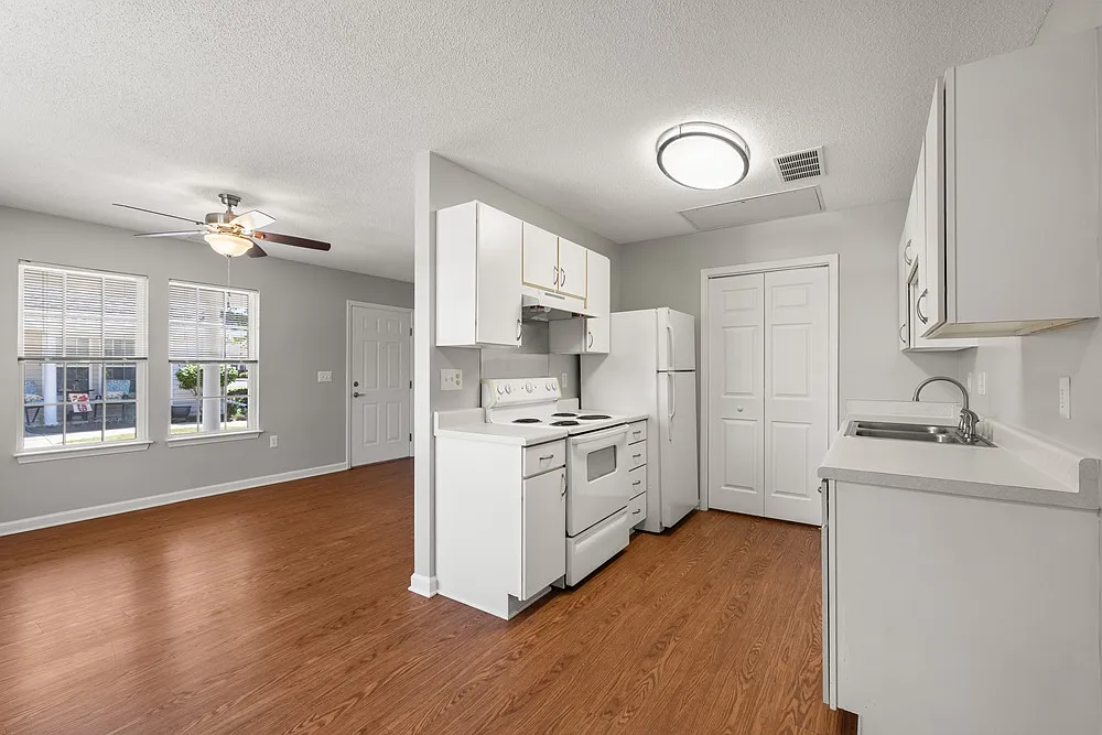 Kings Mill Apartments — Photo 1