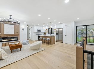 6580 Countryside Dr, Eden Prairie, MN 55346