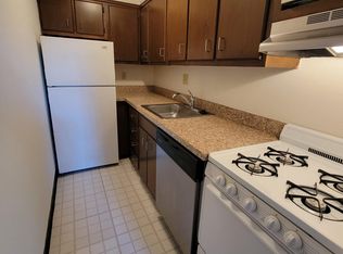 521 S 9th St APT 1F, Philadelphia, PA 19147