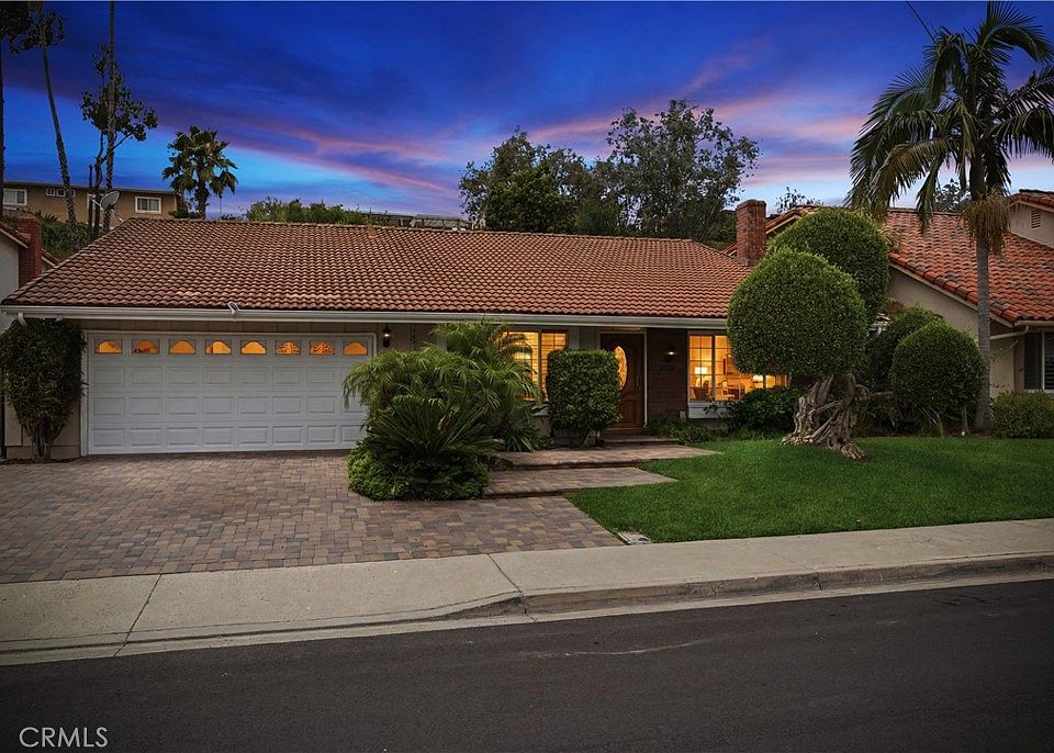 1st image of 27201 Galvez Ln