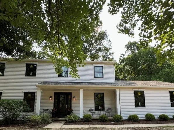 77 Parmelee Dr, Hudson, OH 44236
