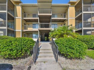 13287 Arbor Pointe Cir APT 201, Tampa, FL 33617