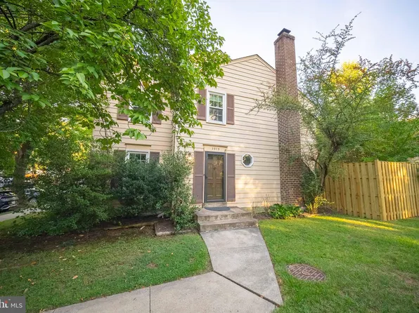 3975 Wilcoxson Dr, Fairfax, VA 22031