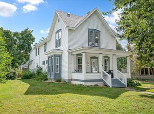 527 W Grand Ave, Eau Claire, WI 54703