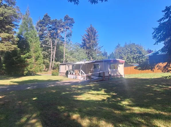 5425 Bay Berry Dr, Florence, OR 97439