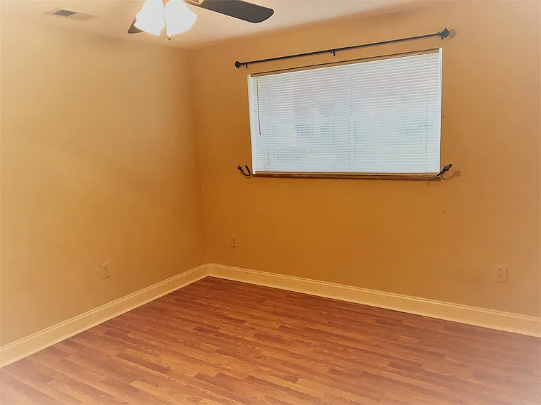 115 Emerson Ave #5 — Photo 6
