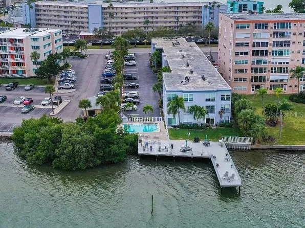 1859 Shore Dr S, South Pasadena, FL