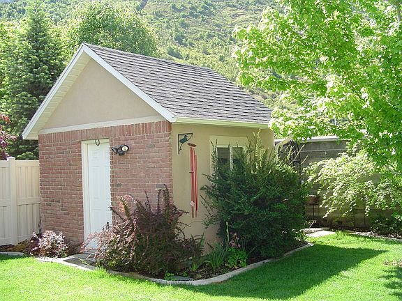 Large Outbuilding 
