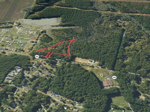 439AC Bank St, Waverly, VA 23890
