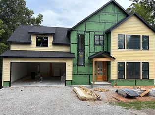 6 Chatburn Dr, Bella Vista, AR 72715