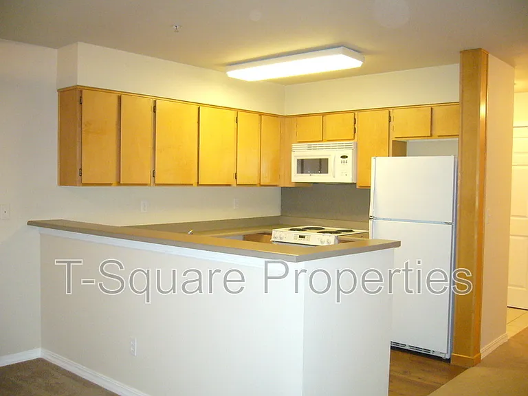 9525 NE 180th St #306 — Photo 6