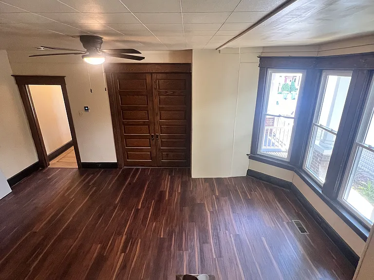 829 Virginia Ave — Photo 5