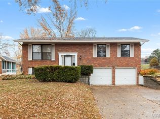 10221 Buffton Dr, Saint Louis, MO 63123