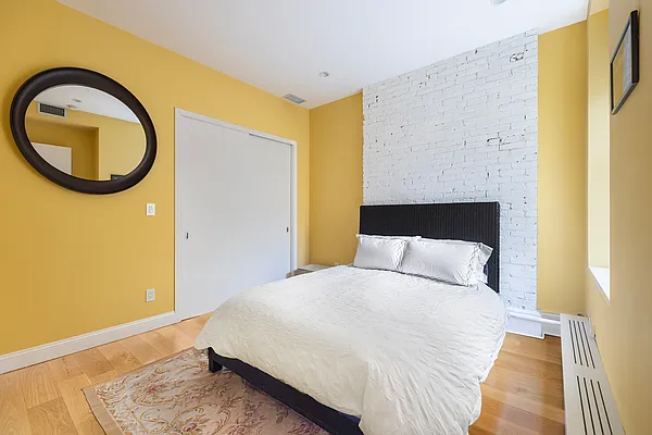 Sold by Compass | media 8