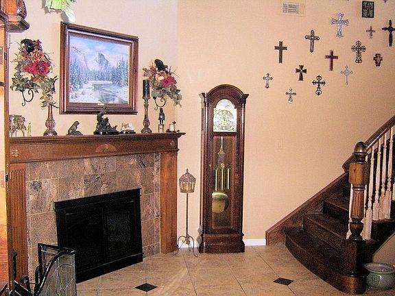 5th image of 135 Cortez Dr