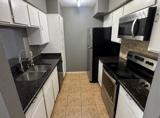 6633 W Airport Blvd APT 810, Houston, TX 77035