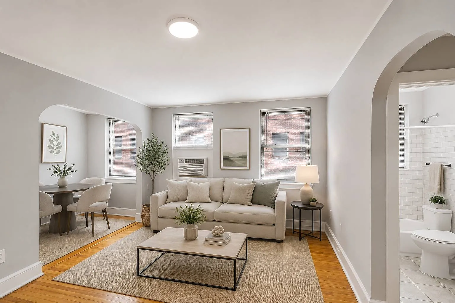 Lennox Apartments — Photo 4