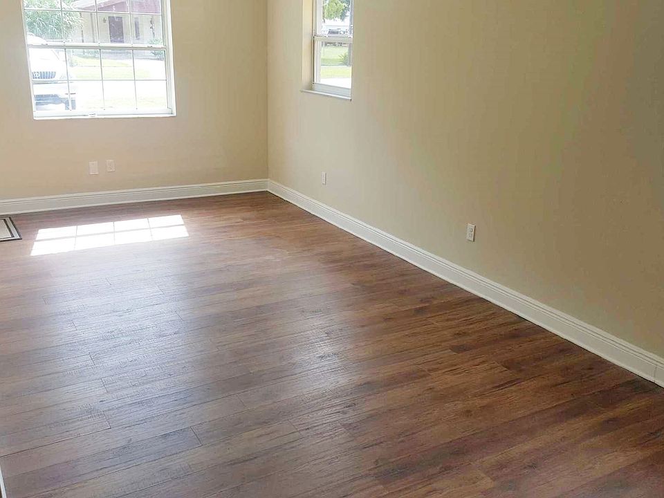 1st image of 3813 Iowa Ave