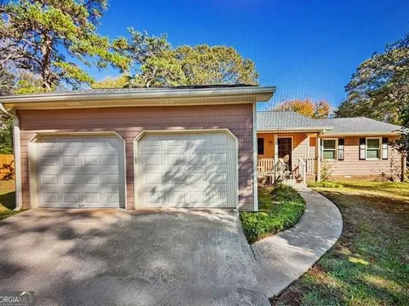 1963 Carriage Way, Lawrenceville, GA 30043