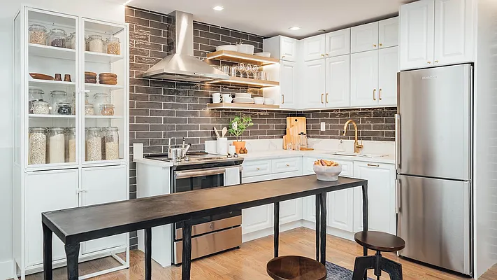 Rented by Nooklyn NYC LLC | media 34