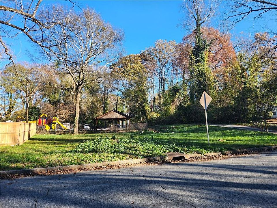 1st image of 767 Alta Pl NW