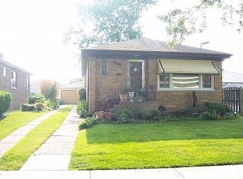 2nd image of 4017 N Oleander Ave