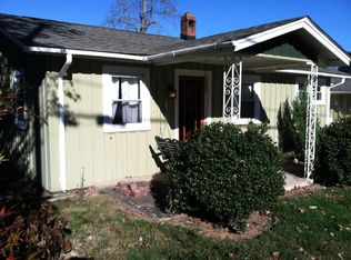 208 Bear Creek Rd, Asheville, NC 28806