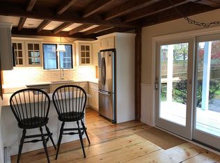 10 Freeborn St, Newport, RI 02840
