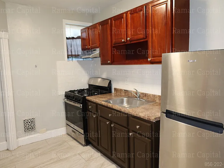 ANR II - 714 Vine St — Photo 10