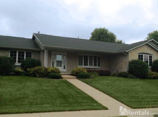 538 Fairway Cir, Jefferson, WI 53549