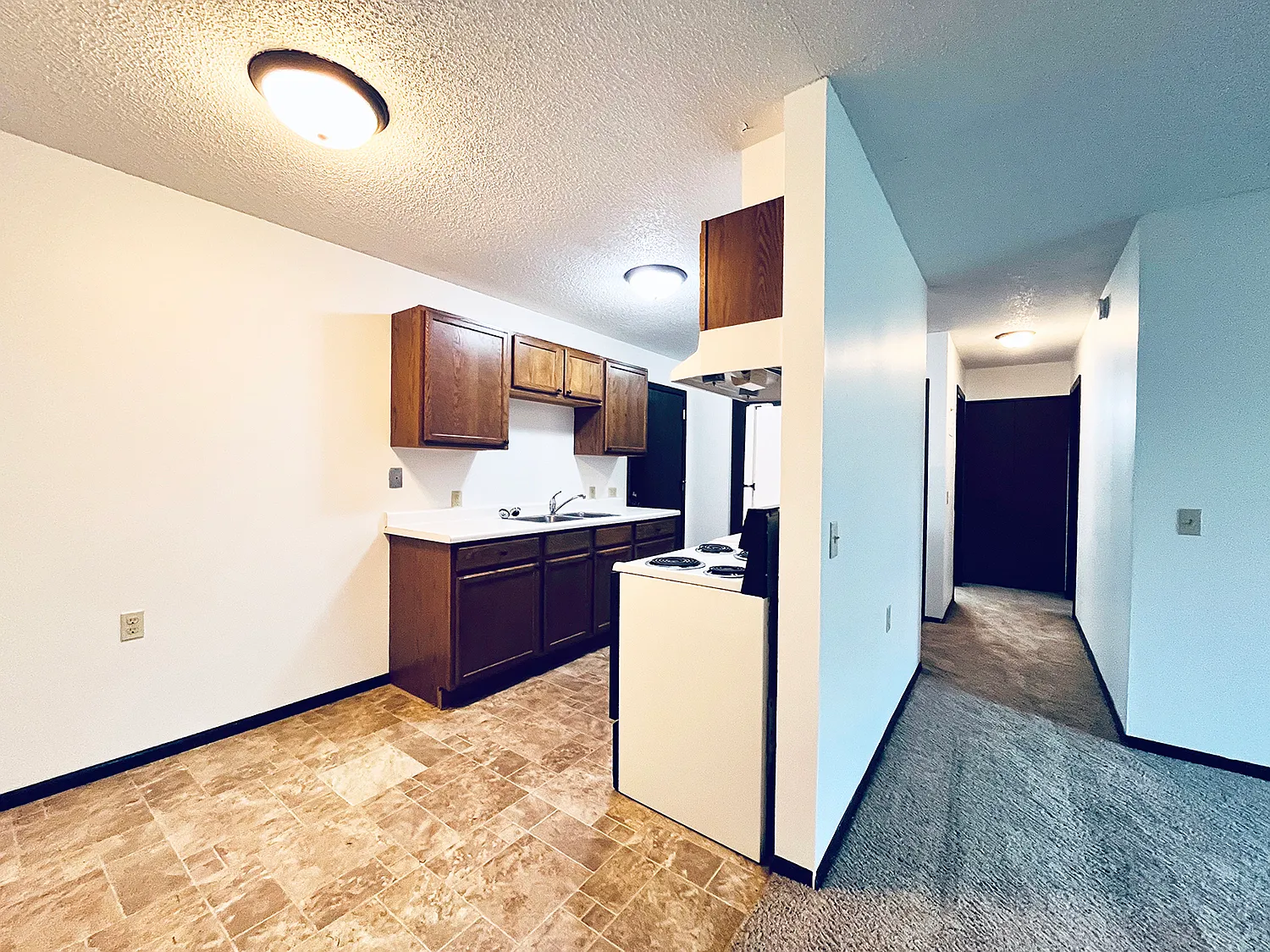 Windom Apartments — Photo 4