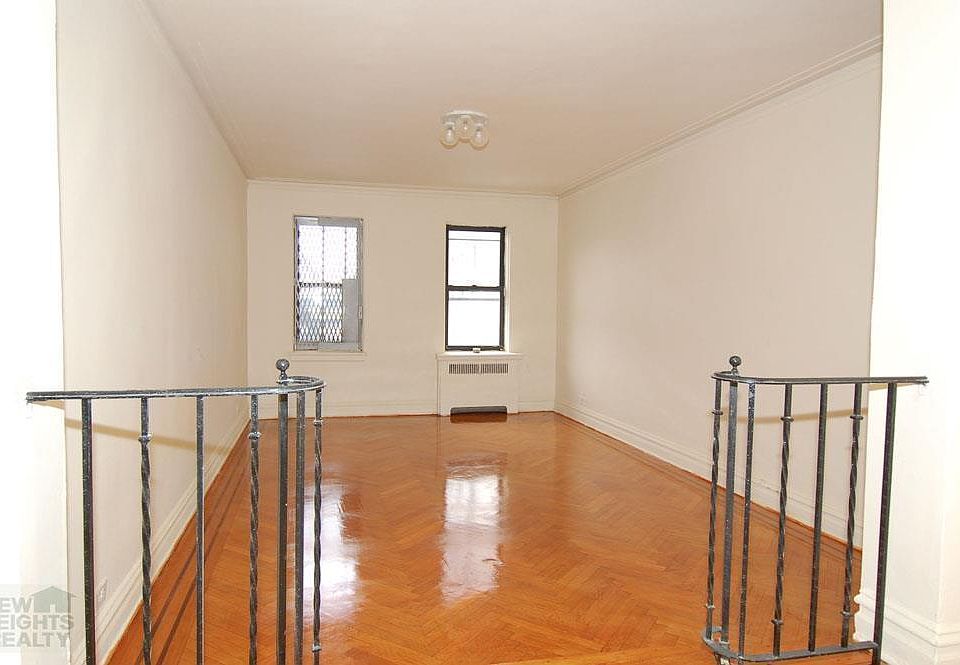 1st image of 1855 Grand Concourse APT 31
