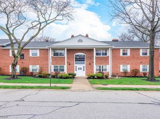 2826 Pease Dr #S-211, Rocky River, OH 44116