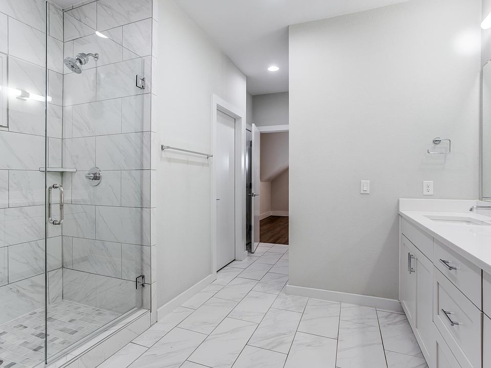 1st image of 670 Culpepper Pl