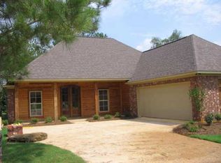 102 Stonebrook Dr, Florence, MS 39073