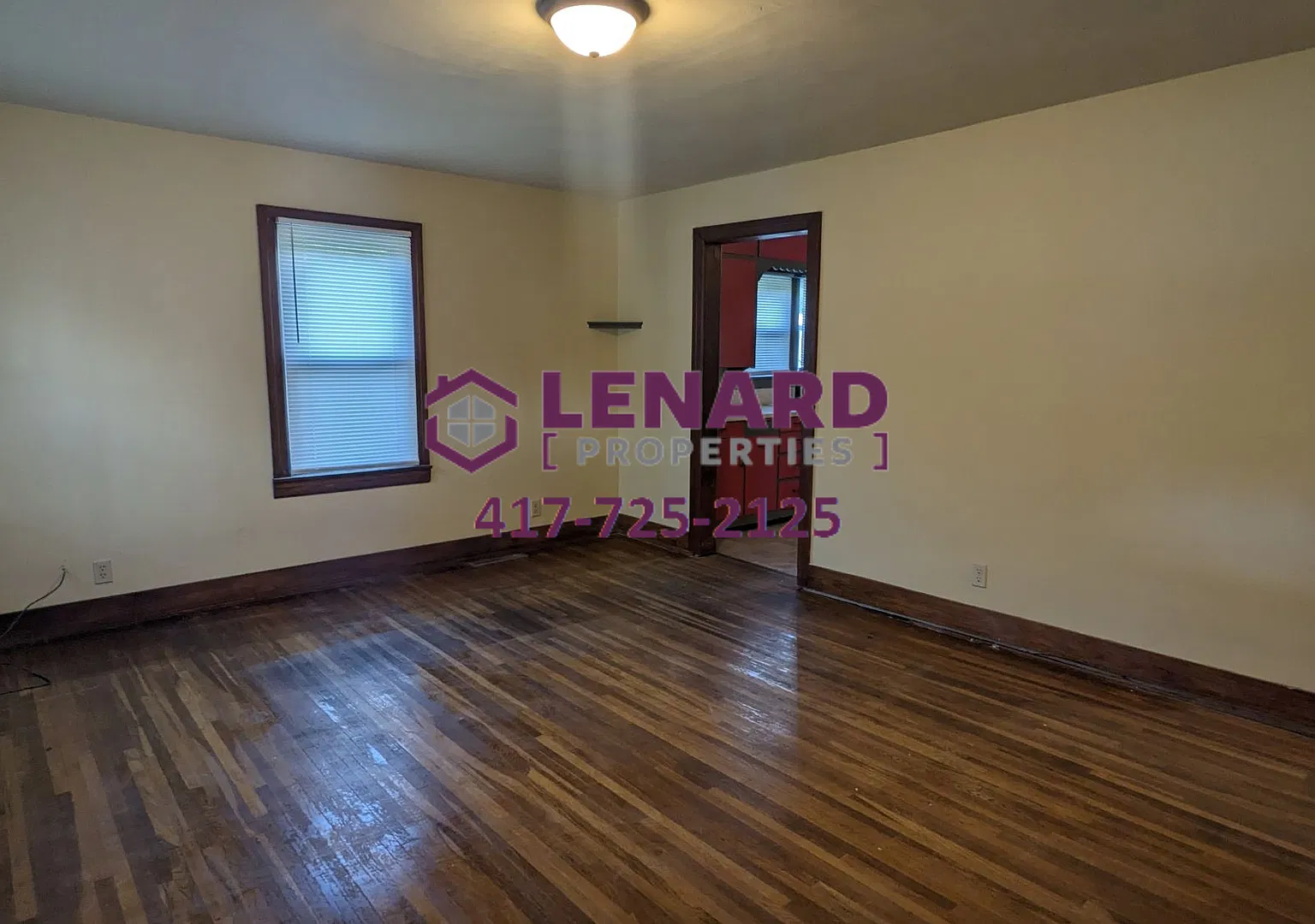 Cozy 2 Bedroom House! — Photo 3