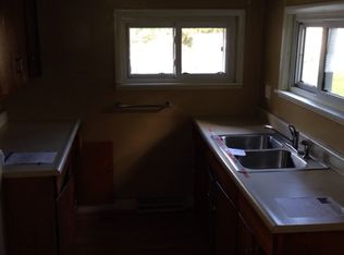 1410 Burlington Beach Rd, Valparaiso, IN 46383