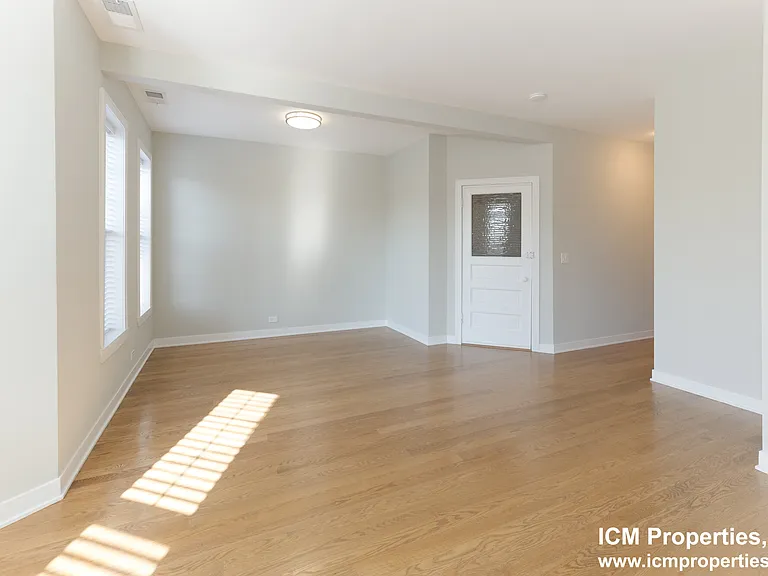 3616 N Paulina St #1 — Photo 1