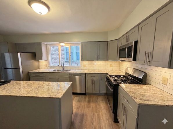 163 W Delavan Ave APT 1