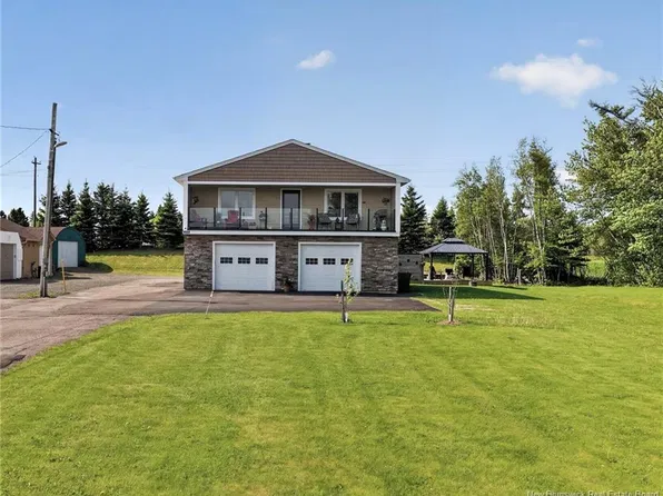 355 Cornwall Rd, Shediac, NB E4P 1N9