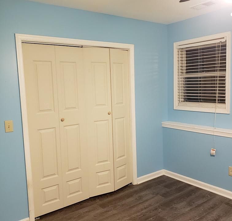 1st image of 6824 Crescent Pl